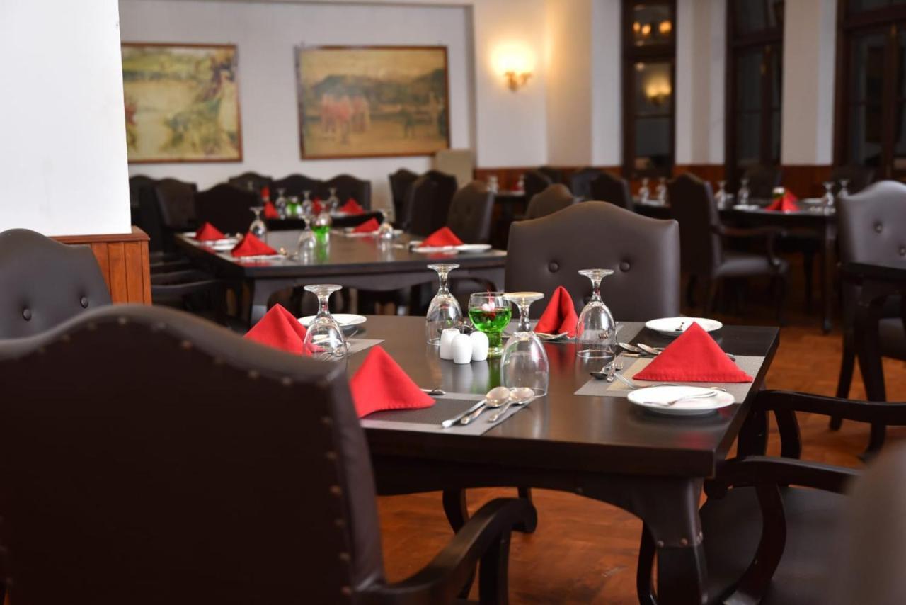 Nuwara Eliya Golf Club Hotel Exterior photo