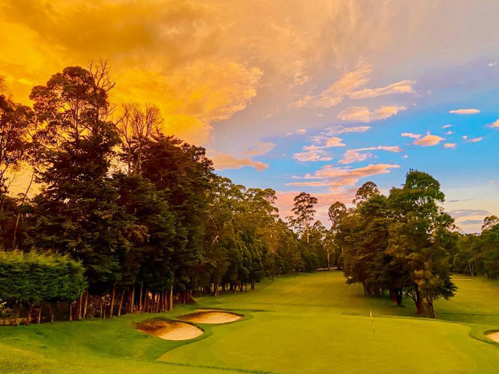 Nuwara Eliya Golf Club Hotel Exterior photo